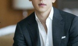 许光汉恋情爆料最新消息视频,甜蜜互动引网友热议，真相究竟如何？”